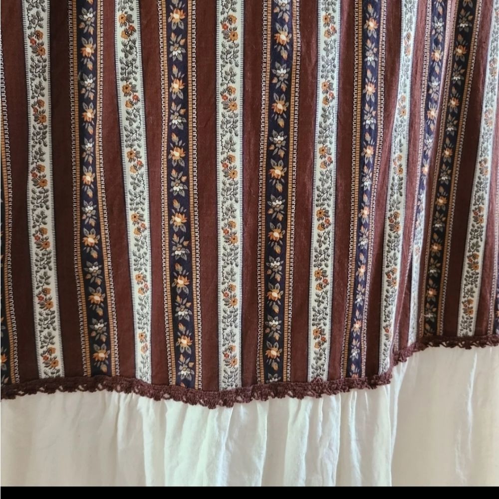 1970s Vintage Maxi Dress - Picture 9 of 12